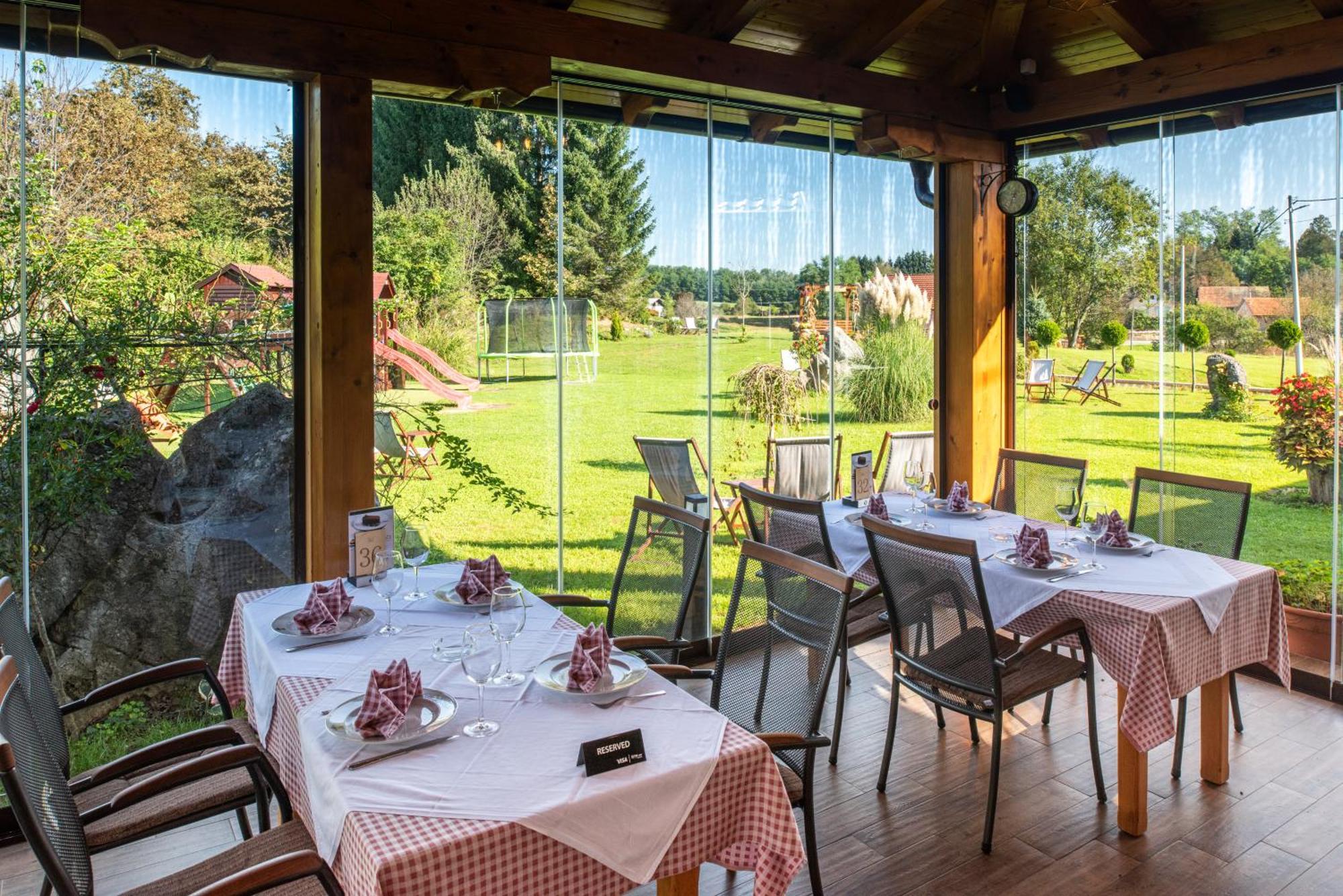 B&B Restoran Bosiljevo Bagian luar foto