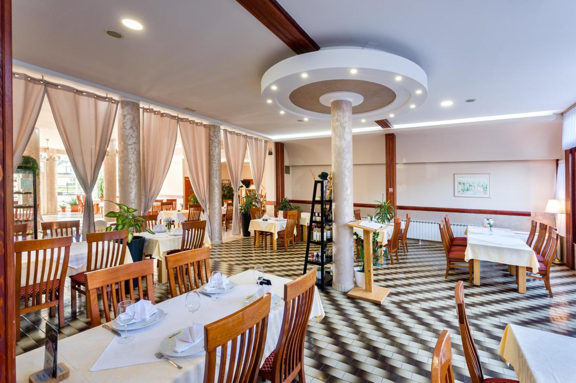 B&B Restoran Bosiljevo Bagian luar foto