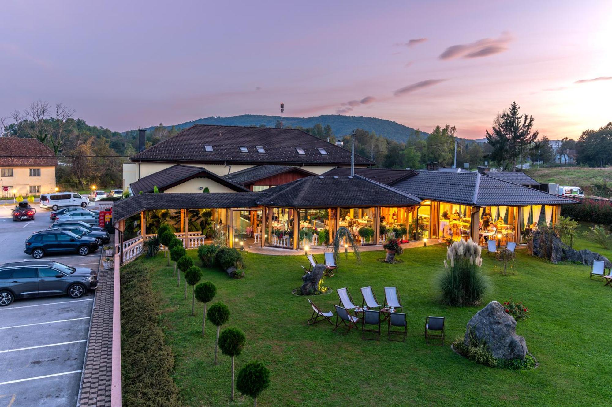 B&B Restoran Bosiljevo Bagian luar foto